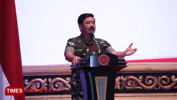 Kemilau Citra Positif TNI Dalam Nakhoda Panglima Hadi Tjahjanto