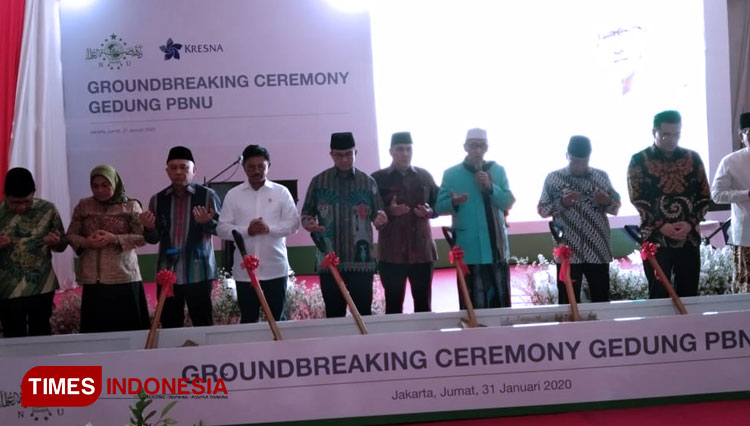 PBNU bersama Kresna Group saat menggelar Groundbreaking Pembangunan Gedung PBNU baru (FOTO: Edi Junaidi Ds/TIMES Indonesia)