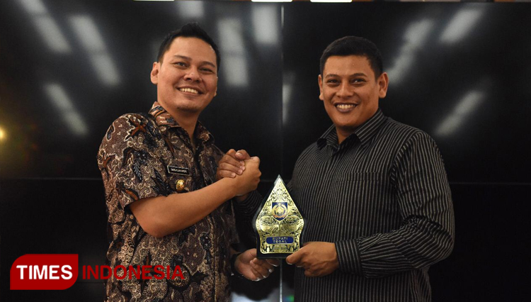 Kediri-Bupati-Tegal-2.jpg