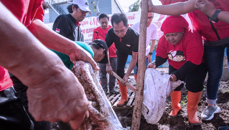 Kader-PDIP-Surabaya-b.jpg