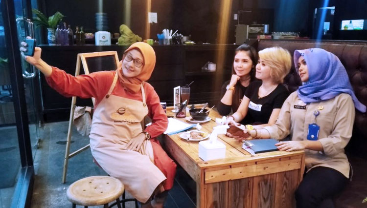 The-Cemiland-Cafe-b.jpg