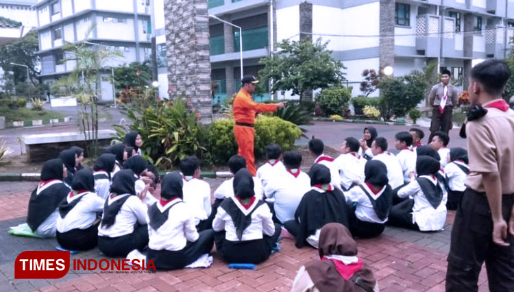 Pramuka-Unisma-2.jpg