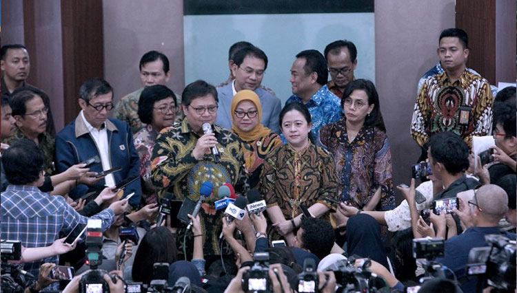 Menko Perekonomian Airlangga Hartarto dan ketua DPR RI Puan Maharani (FOTO: Istimewa)