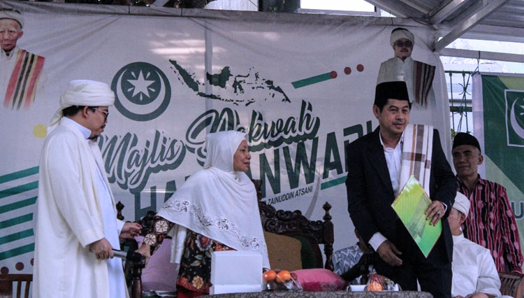Prosesi pelantikan Dr TGH Lalu Abdul Muhyi Abidin sebagai Rektor Universitas Nahdlatul Wathan (UNW) Mataram.(FOTO: UNW Mataram)