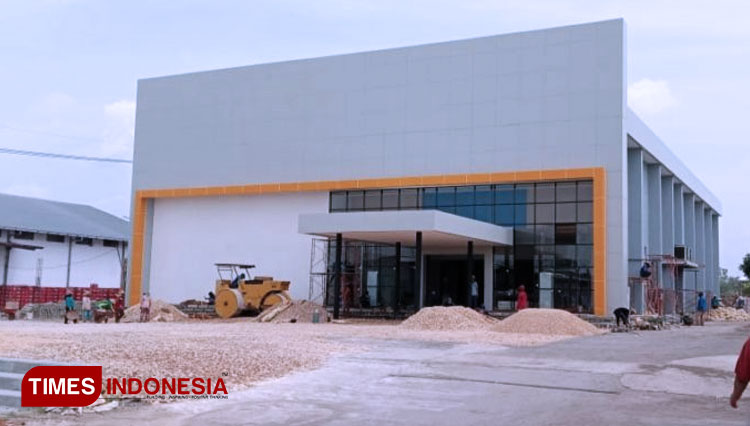 Keberadaan Kota Cinema Mall Pamekasan (KCM Pamekasan) di Jalan Raya Sentol, Pademawu, Pamekasan. (FOTO: Akhmad Syafi'i/TIMES Indonesia)