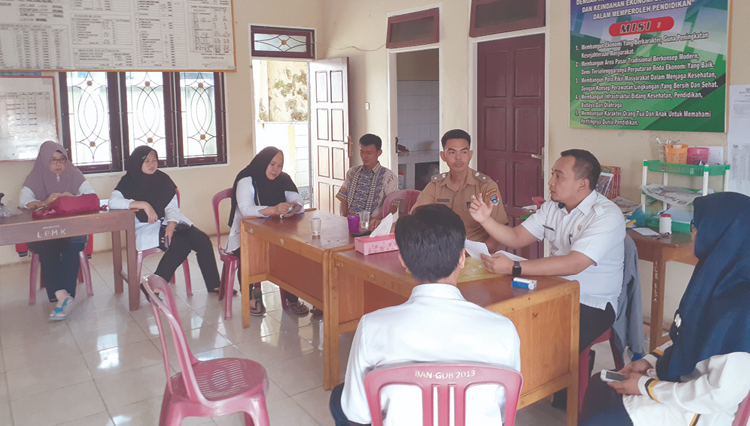 Dinas Perindustrian, Perdagangan, Koperasi dan UKM (Disperindagkop) Pagaralam, Sumatra Selatan mengadakan program Go To Kelurahan.