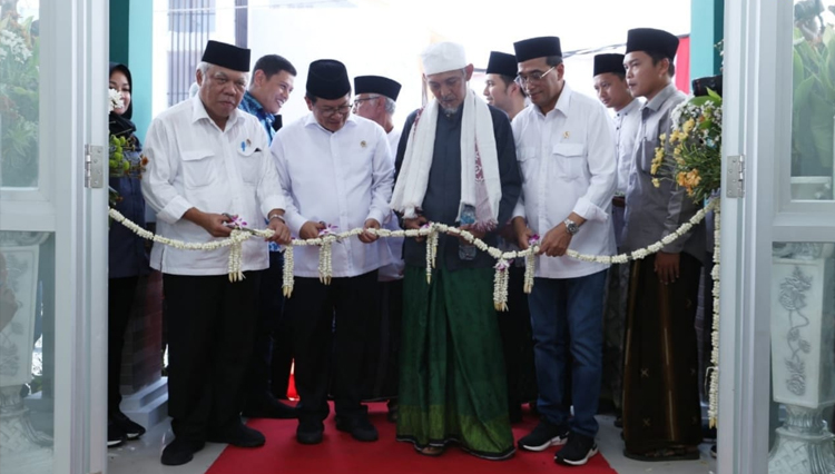 Tiga Menteri Resmikan Rusun Santri Pesantren Hidayatullah Mubtadiin Lirboyo di Kediri