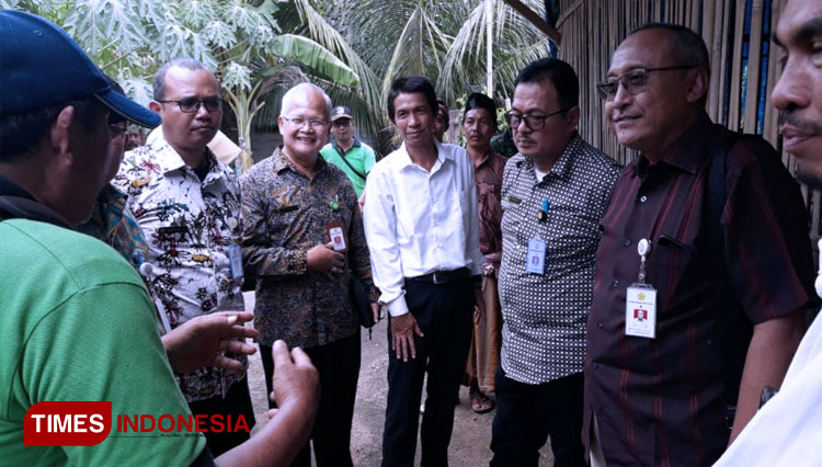 Kunjungan Staf Ahli Mentan ke P4S Tui Jati Kab. Lombok Tengah Binaan BBPP Batu, Jum’at (7/2/2020). (FOTO: AJP/TIMES Indonesia)