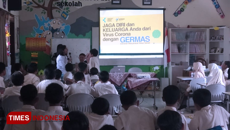 Suasana Edukasi Pola Hidup Sehat oleh Fakultas Kedokteran Universitas Brawijaya di SDN Punten 01 Batu (Foto: Yeni Rachma/TIMES Indonesia)