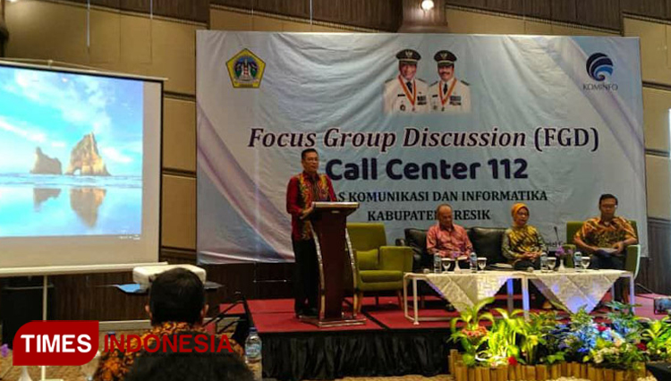 Kepala Dinas Kominfo Gresik Budi Raharjo saat memaparkan program call center 112 (Foto: Akmal/TIMES Indonesia).