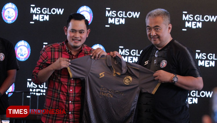 Arema FC Resmi Kerjasama Dengan MS Glow For Men