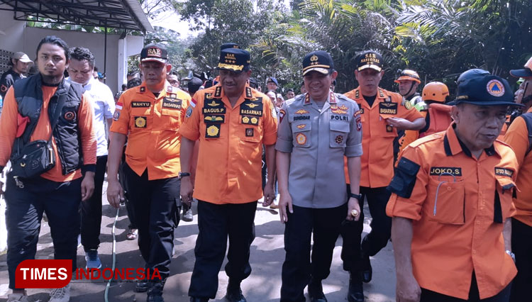 Kepala Basarnas RI Pantau Pencarian Siswa Korban Susur Sungai Sempor