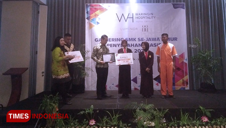 Waringin Hospitality Hotel Group Bagikan Tabungan Pendidikan