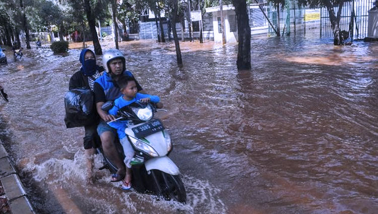 Kondisi Banjir Jakarta Selasa (25/2/2020). (FOTO: cnn Indonesia)