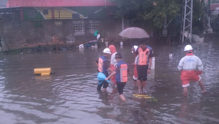 Jakarta Banjir, Keberangkatan Sejumlah KA Terlambat