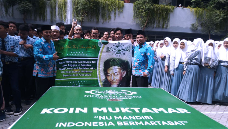 Kirab Koin Muktamar NU di Kompleks Sekolah Maryam, Surabaya, Kamis (27/2/2020). (FOTO: Istimewa)