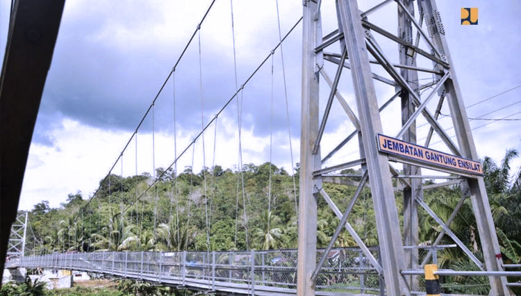 Pembangunan-Jembatan-Gantung-4.jpg