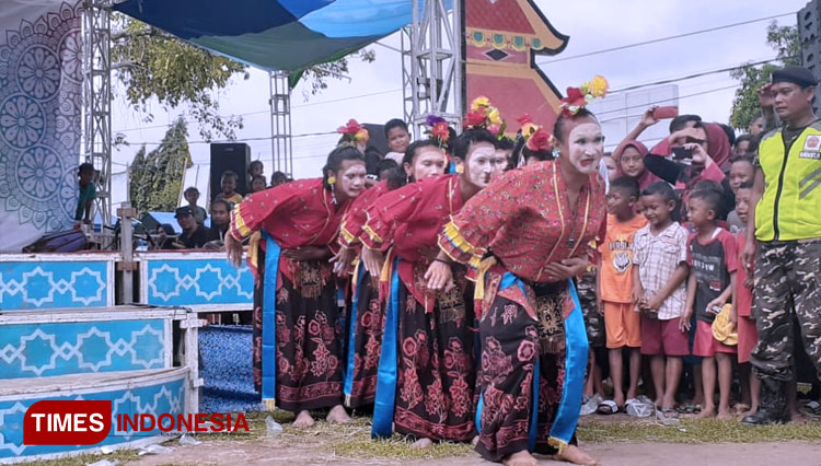 Kegiatan Njujug Tajug sebagai salah satu tradisi Temoan di Kecamatan Suranenggala Kabupaten Cirebon. (FOTO: Muhamad Jupri/TIMES Indonesia)