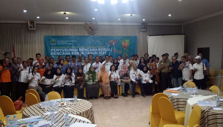Foto bersama Menwa Unisma Malang bersama Peserta Forum Perangkat Daerah / Lintas Perangkat Daerah