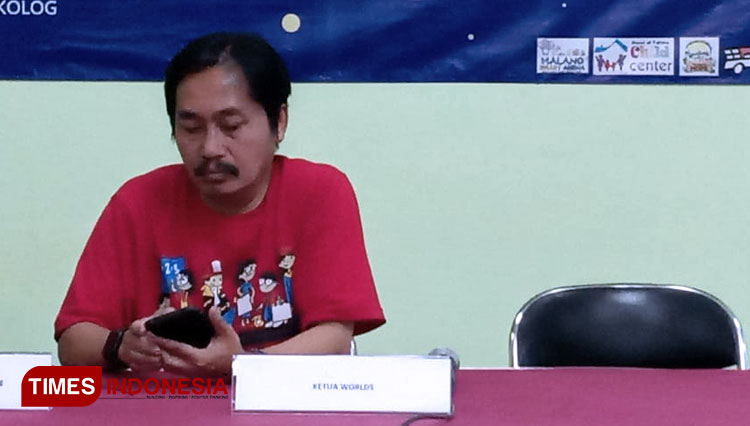 Psikolog Suyanto, S.Psi, M.Psi, sampaikan seks edukasi bagi anak down syndrome dalam Seminar Awam Down Syndrome Tingkat Provinsi Jawa Timur. (7/3/2020) (foto : Widya Amalia/TIMES Indonesia)