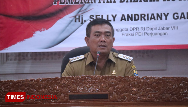 Kunjungan Anggota DPR RI Komisi VIII, Hj. Selly Andriany Gantina ke Balai Kota Cirebon. (FOTO: Humas Pemkot for TIMES Indonesia).
