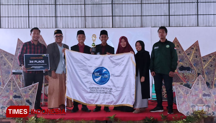 Foto Bersama Tim Perwakilan Unisma dalam Musabaqoh Syahril Qur’an se-Jawa Timur yang diselenggarakan di Institut Agama Islam Negeri (IAIN) Ponorogo.. (FOTO: AJP/TIMES Indonesia)