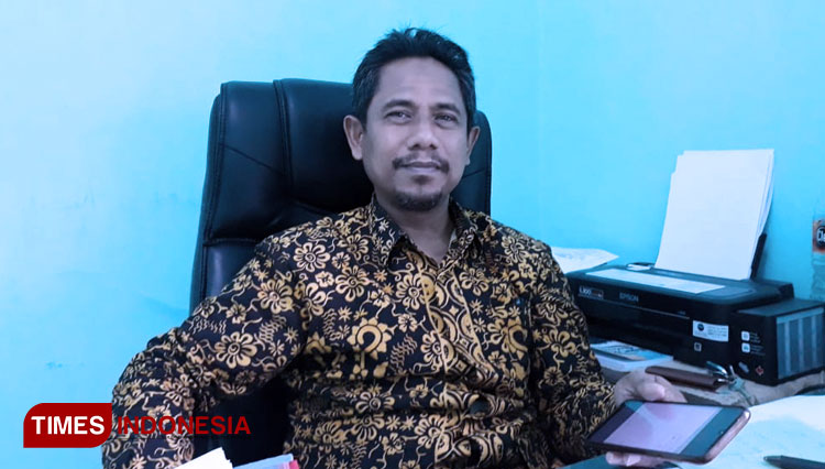 Kepala Seksi Penyelenggaraan Haji dan Umroh Kantor Kemenag Kabupaten Banyuwangi Drs.H. Moh. Jali, MPdI (Foto : Dokumentasi TIMESIndonesia)