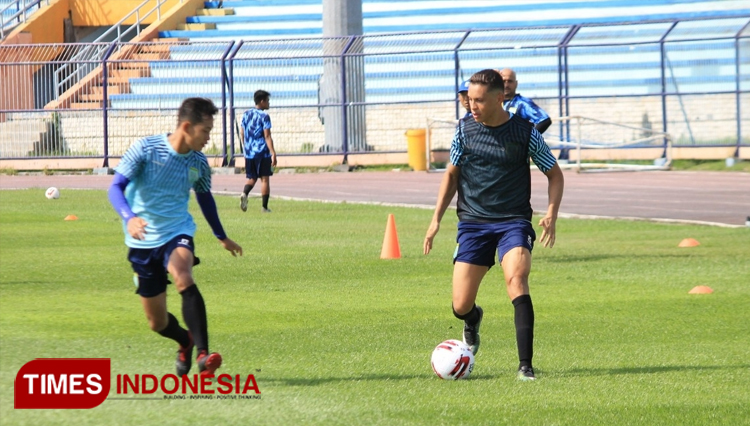 Tantang Borneo Fc Persela Hanya Bisa Turunkan Satu Pemain Asing