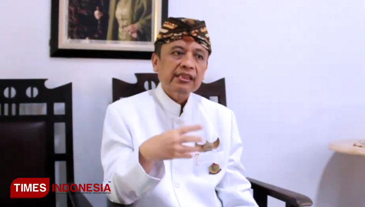 Sultan Keraton Kasepuhan Cirebon, Sultan Sepuh XIV Pangeran Raja Arief Natadiningrat. (Foto: Nurhidayat/TIMES Indonesia).