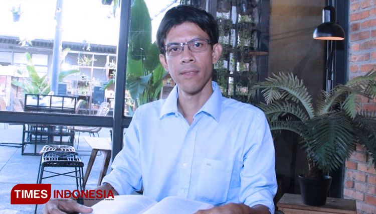 Pakar Intelijen dan Terorisme, Stanislaus Riyanta saat ditemui Jurnalis TIMES Indonesia di Jakarta (FOTO: Edi Junaidi Ds/TIMES Indonesia)