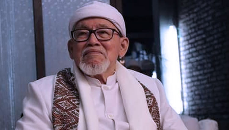 KH M Bashori Alwi Murtadho, pengasuh PIQ Singosari Malang. (foto: gramho)