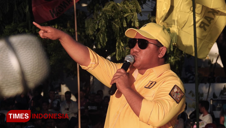 Aliong Mus  saat melakukan Kampanye presiden tahun 2019 di Kabupaten Pulau Taliabu (Foto Husen Hamid/Times Indonesia)