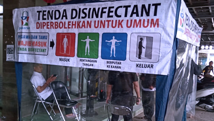 Fasilitas tenda disinfektan di pasar tradisional Kota Bandung. (Foto: Humas Pemkot for TIMES Indonesia)
