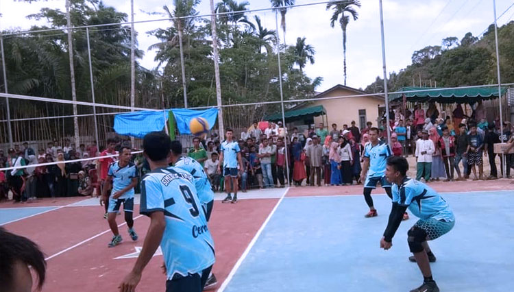 Turnamen Bola Volly di Desa Lamerem. (FOTO: Istimewa)
