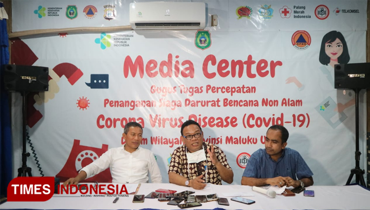 Konferensi pers update data Covid-19 di Maluku Utara, Kamis (26/3/2020). (Foto: Wahyudi Yahya/TIMES Indonesia)