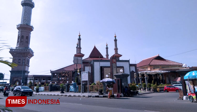 Masjid Raya At-Taqwa Kota Cirebon. (FOTO: Muhamad Jupri/TIMES Indonesia)