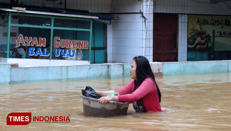 Bencana banjir bandang terjadi akibat curah hujan tinggi dan penebangan pohon hutan di daerah hulu. (Foto: Dok. TIMES Indonesia) 