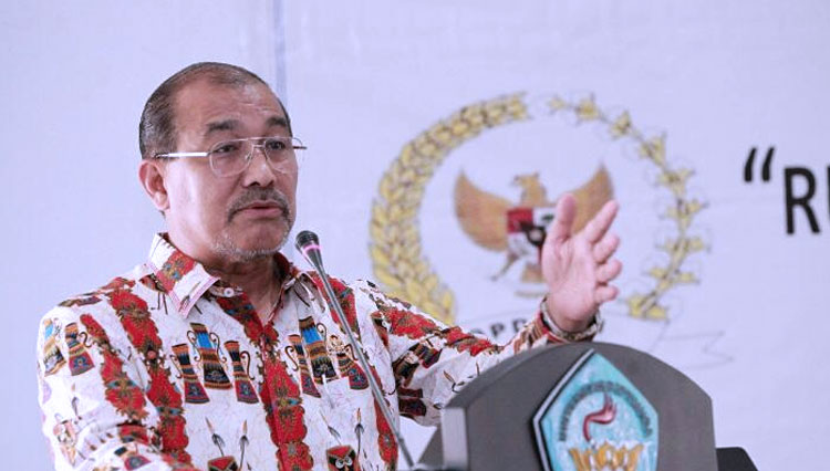 Wakil Ketua DPD RI Imbau Pemerintah Beri Kewenangan Khusus bagi Pemda dalam Menangani Covid-19
