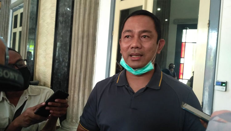 Pemkot Semarang Gratiskan Retribusi PKL dan Beri Diskon Tarif PDAM