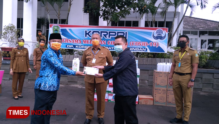 Dpk Korpri Kabupaten Kuningan Salurkan Logistik Dan Apd Times Indonesia