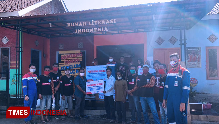 Pertamina memberikan bantuan operasional nakes ke RS Rujukan Hingga Puskesmas (FOTO: dok Pertamina untuk Times Indonesia)