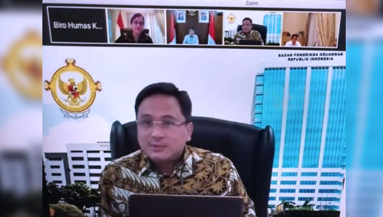 Ketua Badan Pemeriksa Keuangan (BPK) Agung Firman Sampurna saat memimpin High Level Meeting Pemeriksaan atas Laporan Keuangan Pemerintah Pusat (LKPP) Tahun 2019, Senin (27/4/2020) lalu. (Foto : Dok.BPK RI)