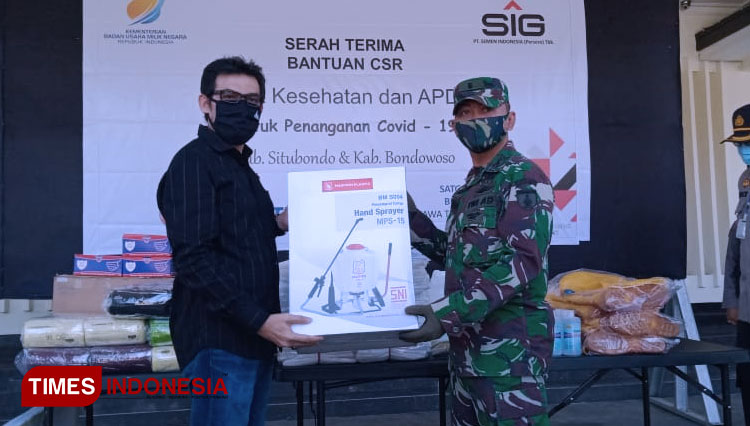 Penyerahan-APD-a.jpg