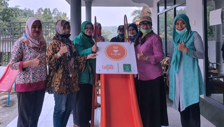 Peduli-Pendidikan-Fatayat-NU-Kabupaten-Malang-Gandeng-BTPNS-Bantu-APE-2.jpg