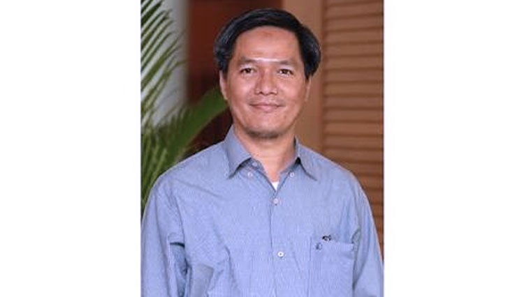 Bob Saril, Direktur Niaga dan Manajemen Pelanggan PT PLN (Foto: australiaaward.org)