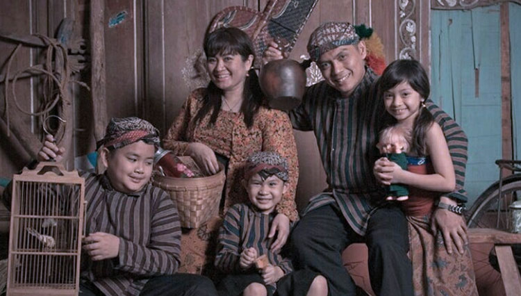 Herlina Harsono Njoto bersama keluarga. (Foto : Herlina Harsono Njoto)