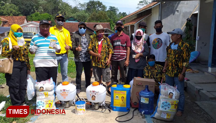 pencegahan-Covid-19-dengan-penyemprotan-disinfektan.jpg