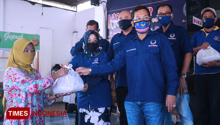 Partai Nasdem Surabaya Bagikan 1000 Paket Sembako Pada Warga Mbr Times Indonesia 0691