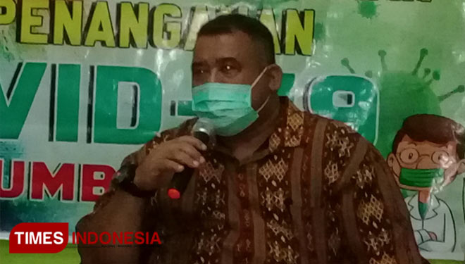 Kepala Dinas Kesehatan Kabupaten Sumba Timur NTT dr. Chrisnawan Tri Haryantana (Foto: Habibudin/TIMES Indonesia)