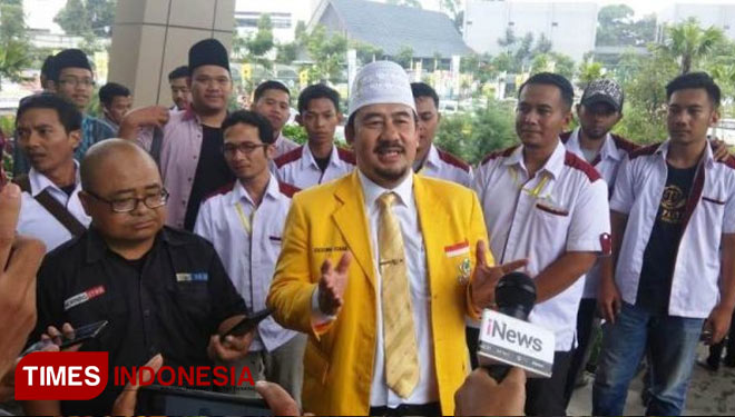 Balonbup Bandung dari Partai Golkar Kang Deding Ishak. (Foto: Iwa/TIMES Indonesia)